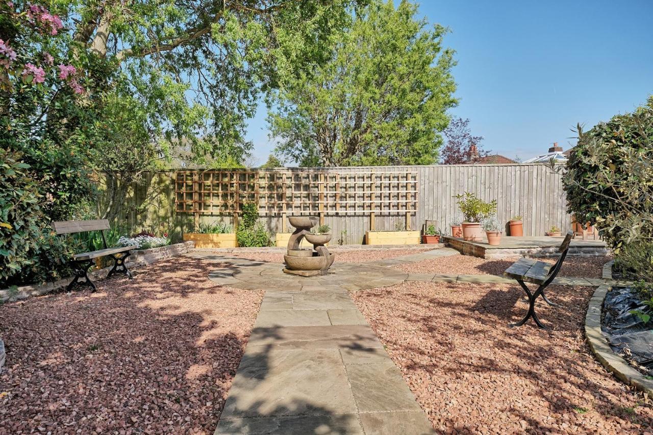 Woodside Lodge Thurstaston Екстер'єр фото